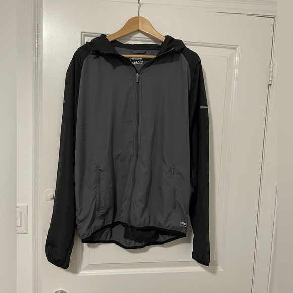Running Room Lightweight Running Jacket Size XL EUC - Picture 1 of 4